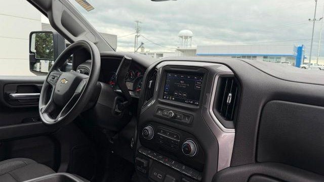 2024 Chevrolet Silverado 2500HD Custom