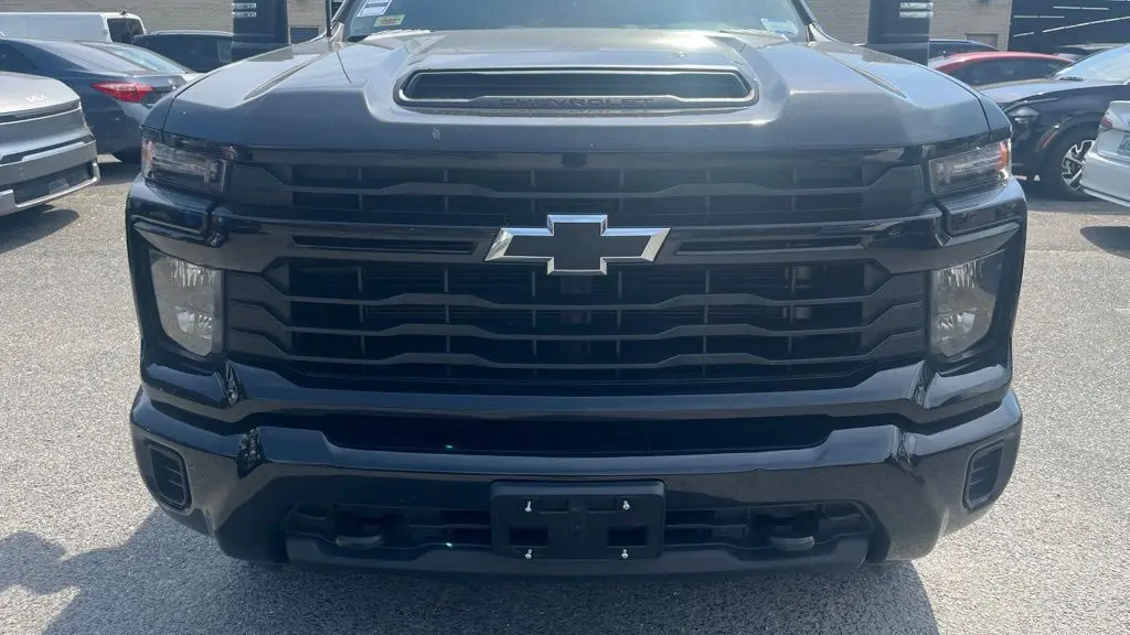 2024 Chevrolet Silverado 2500HD Custom
