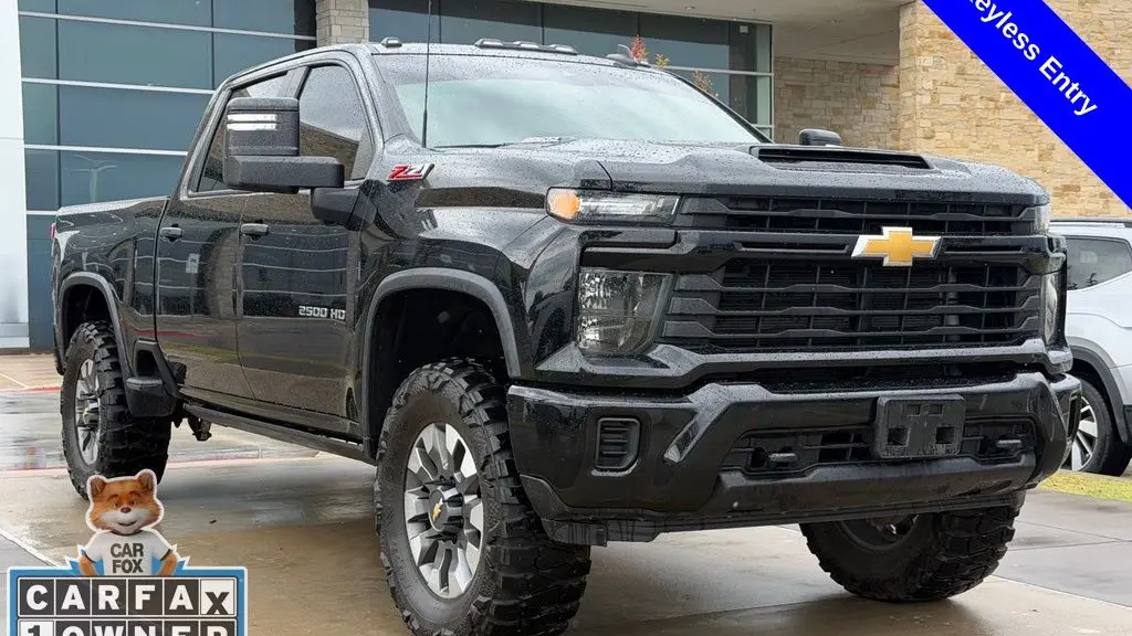 2024 Chevrolet Silverado 2500HD Custom