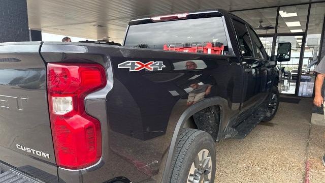 2024 Chevrolet Silverado 2500HD Custom