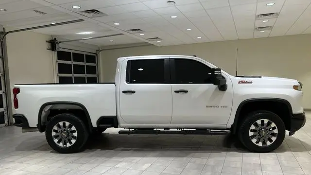 2024 Chevrolet Silverado 2500HD Custom