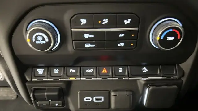 2024 Chevrolet Silverado 2500HD Custom