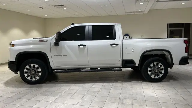2024 Chevrolet Silverado 2500HD Custom