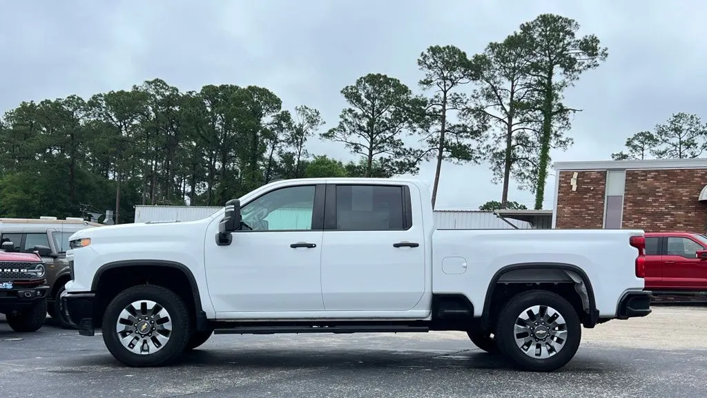 2024 Chevrolet Silverado 2500HD Custom