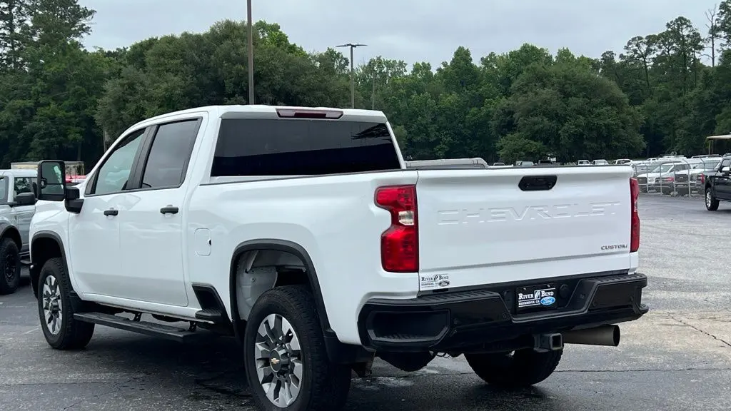 2024 Chevrolet Silverado 2500HD Custom