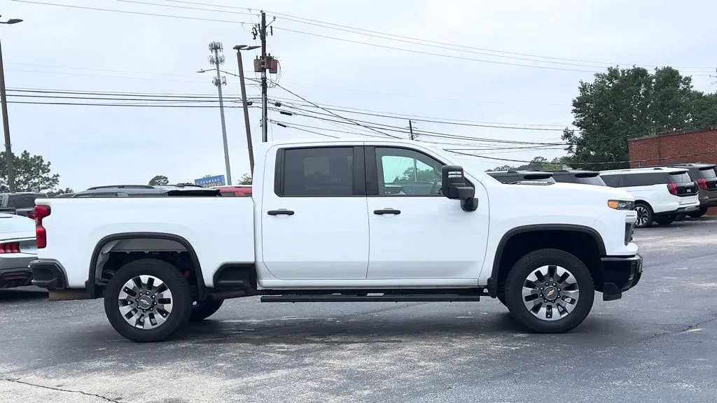 2024 Chevrolet Silverado 2500HD Custom