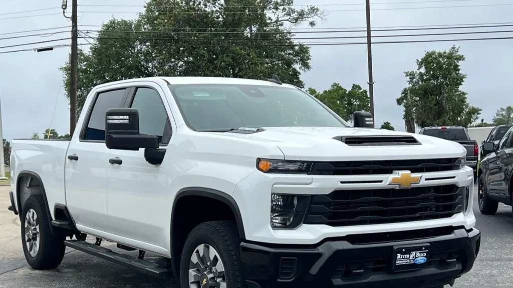 2024 Chevrolet Silverado 2500HD Custom