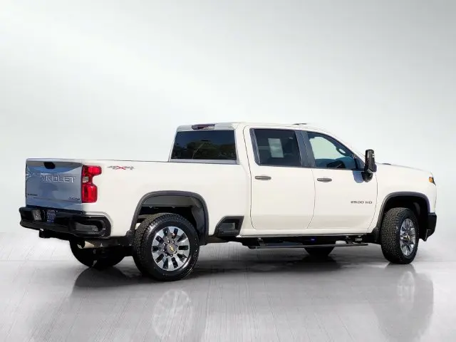 2022 Chevrolet Silverado Hd - $50,374