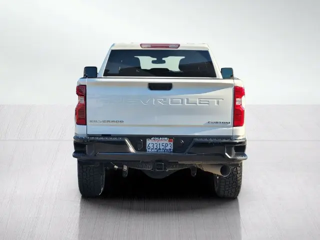 2022 Chevrolet Silverado Hd - $50,374
