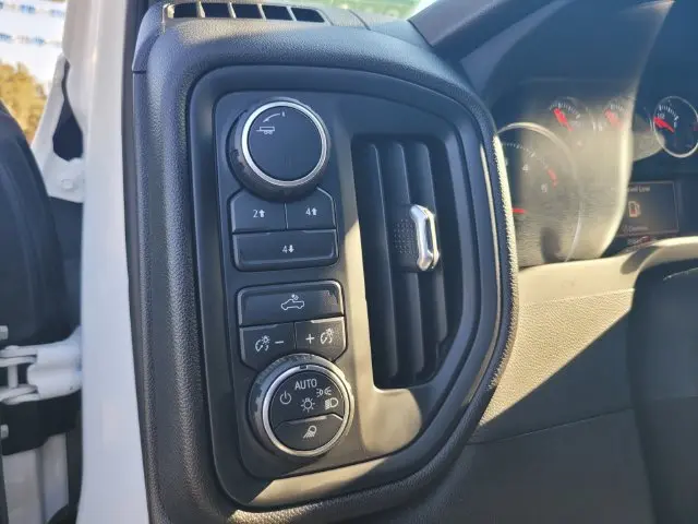 2022 Chevrolet Silverado Hd - $50,374