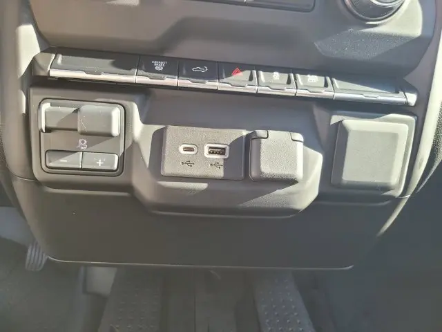 2022 Chevrolet Silverado Hd - $50,374