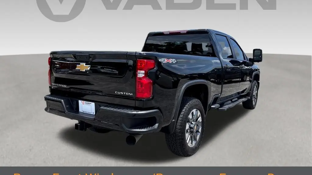 2024 Chevrolet Silverado 2500HD Custom