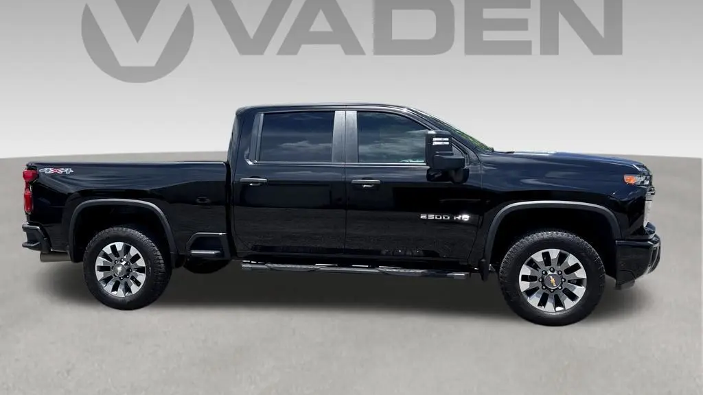 2024 Chevrolet Silverado 2500HD Custom