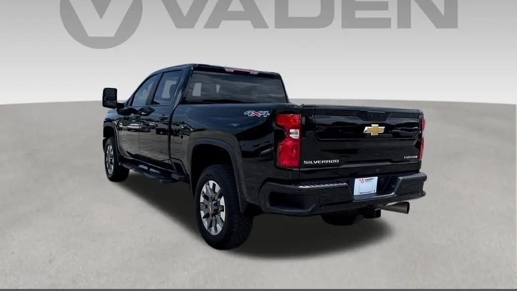 2024 Chevrolet Silverado 2500HD Custom