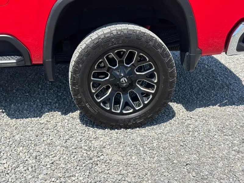 2024 Chevrolet Silverado Hd - $48,995