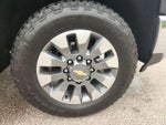 2024 Silverado 2500HD Thumbnail 3