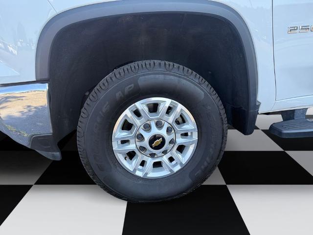 2024 Chevrolet Silverado Hd - $44,744