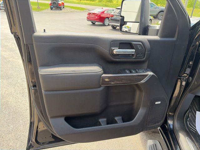 2022 Chevrolet Silverado Hd - $38,979
