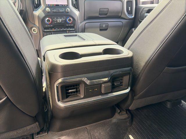 2022 Chevrolet Silverado Hd - $38,979