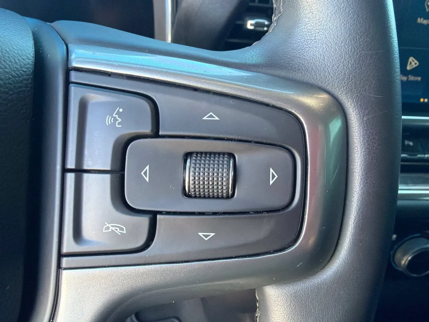2024 Chevrolet Silverado Hd - $63,500