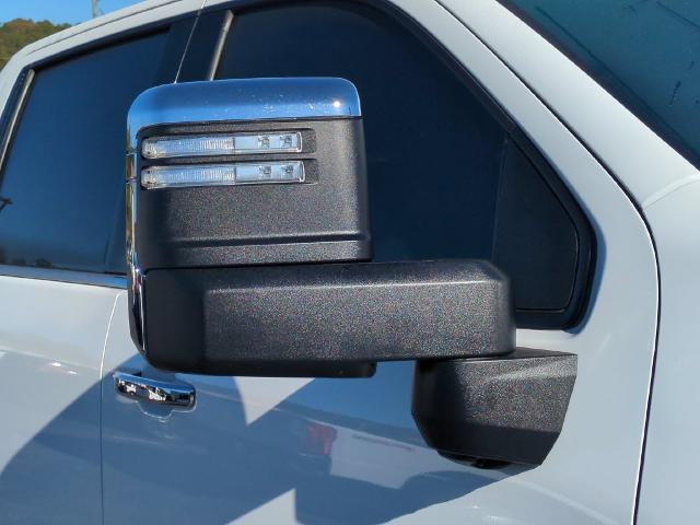 2022 Chevrolet Silverado Hd - $44,000