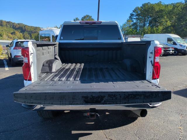 2022 Chevrolet Silverado Hd - $44,000