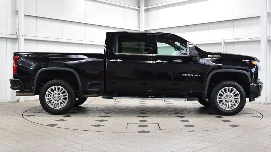 2022 Chevrolet Silverado 2500HD High Country
