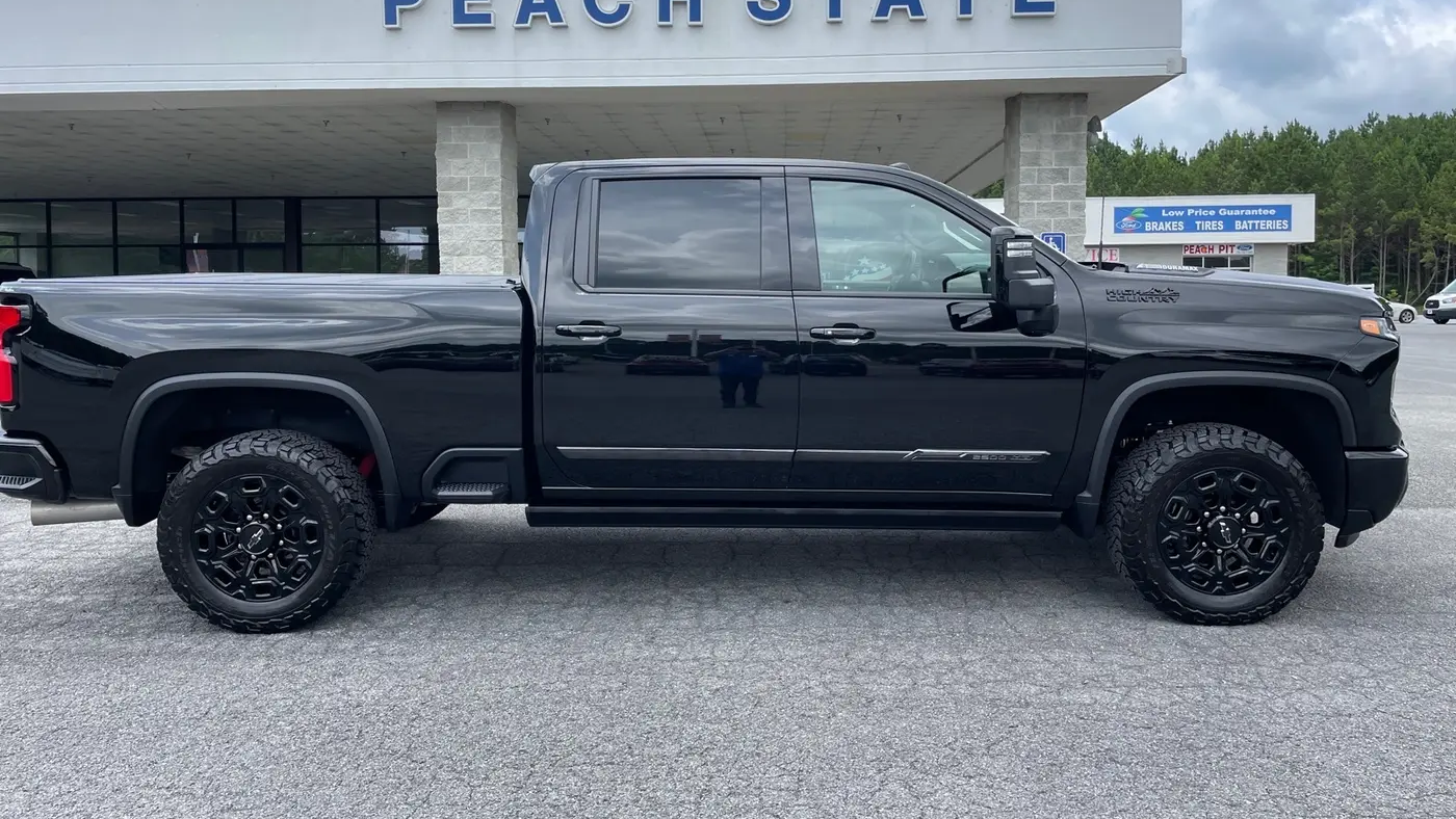 Preowned 2024 Chevrolet Silverado 2500HD High Country for Sale