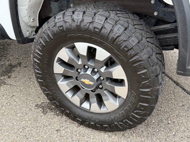 2024 Chevrolet Silverado Hd - $48,000