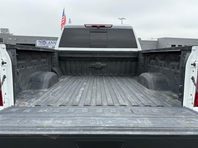 2024 Chevrolet Silverado Hd - $48,000