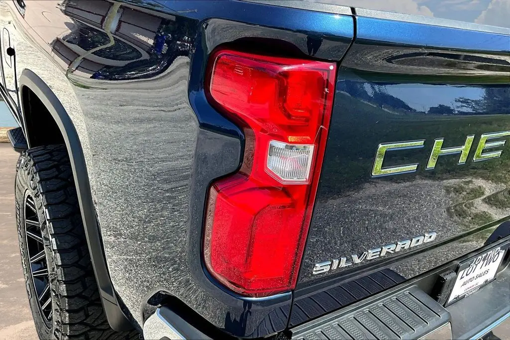 2023 Chevrolet Silverado Hd - $57,650