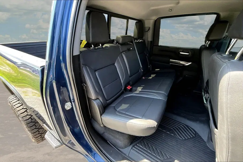 2023 Chevrolet Silverado Hd - $57,650