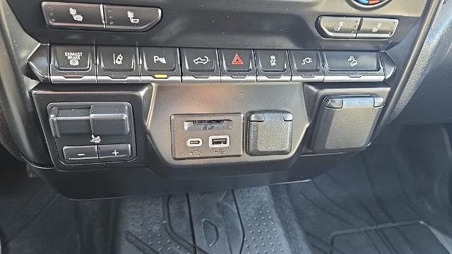 2023 Chevrolet Silverado 3500HD LTZ