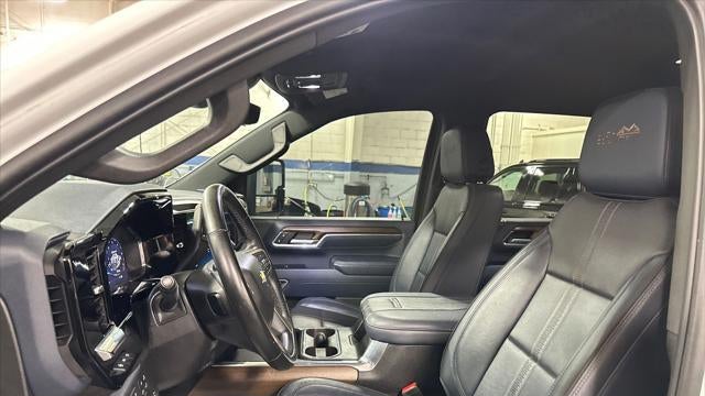 2024 Chevrolet Silverado 3500HD High Country