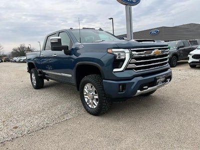 2024 Chevrolet Silverado 3500HD 4X4 High Country 4DR Crew Cab SB SRW
