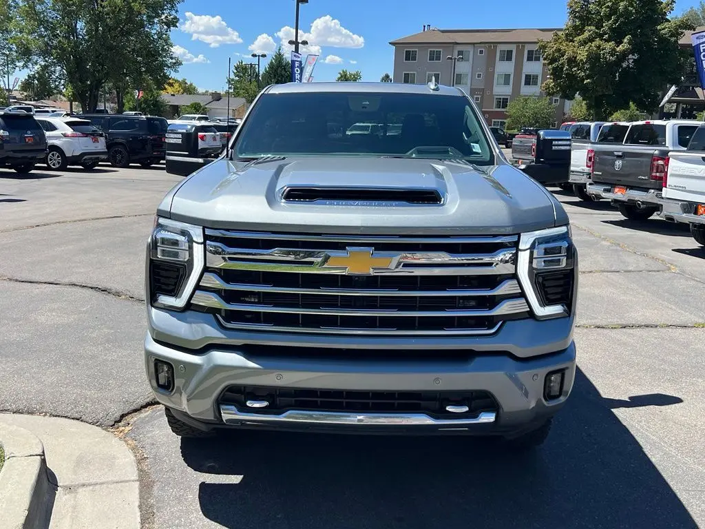 2024 Chevrolet Silverado Hd - $68,000
