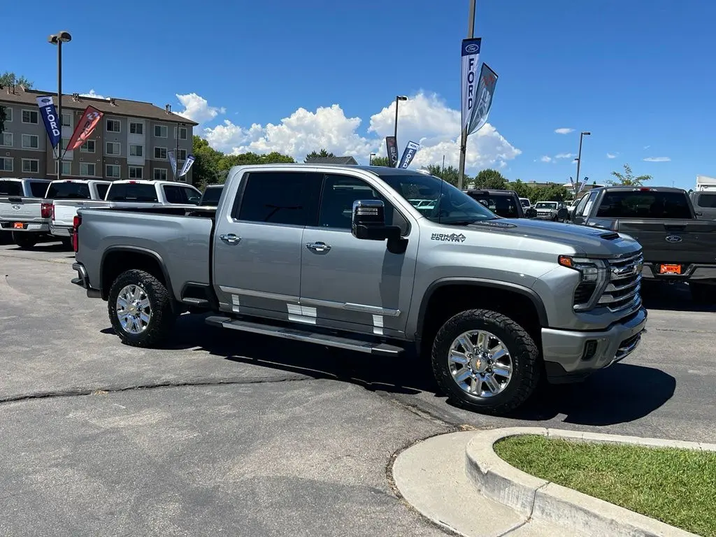 2024 Chevrolet Silverado Hd - $68,000