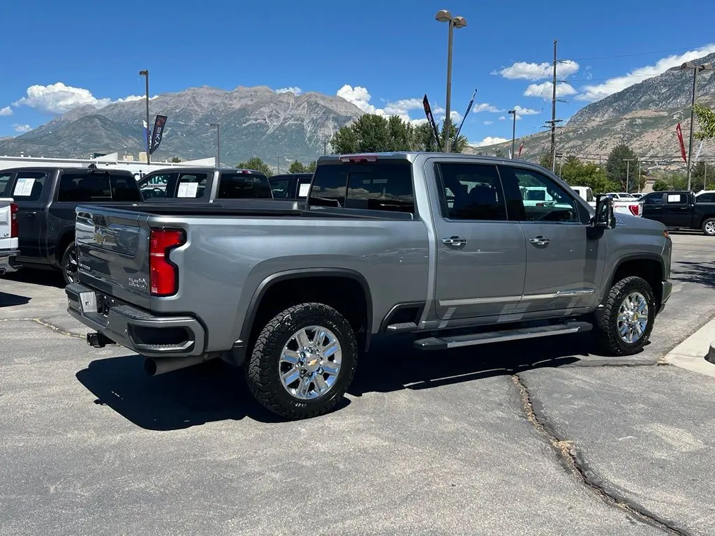 2024 Chevrolet Silverado Hd - $68,000