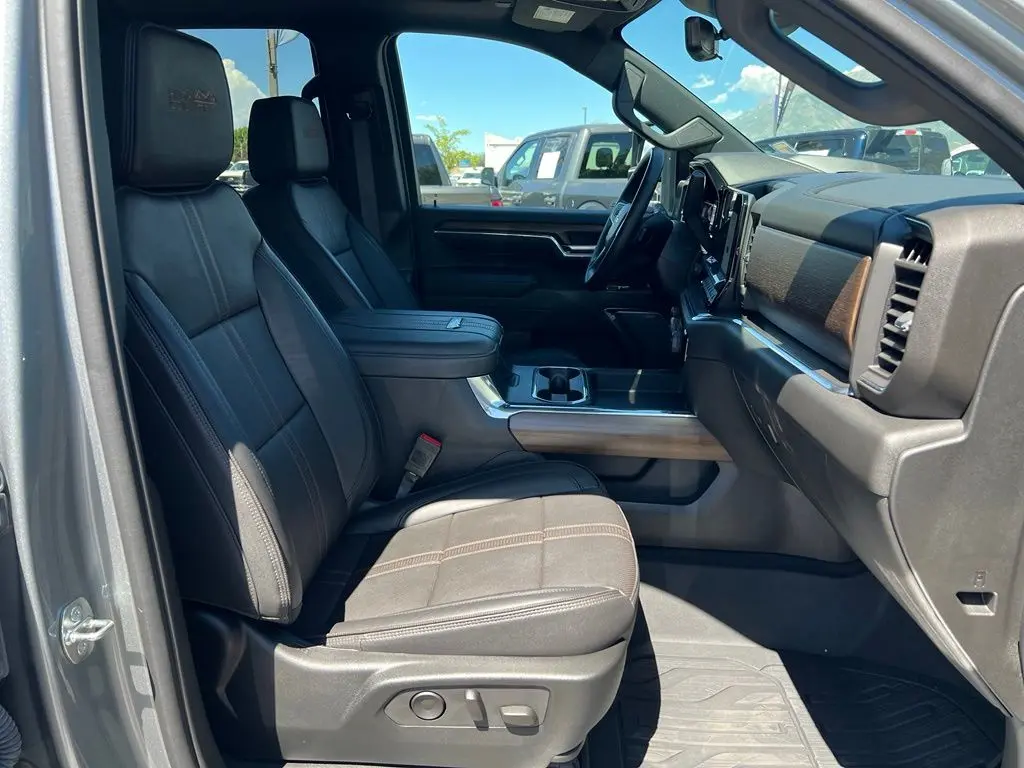 2024 Chevrolet Silverado Hd - $68,000