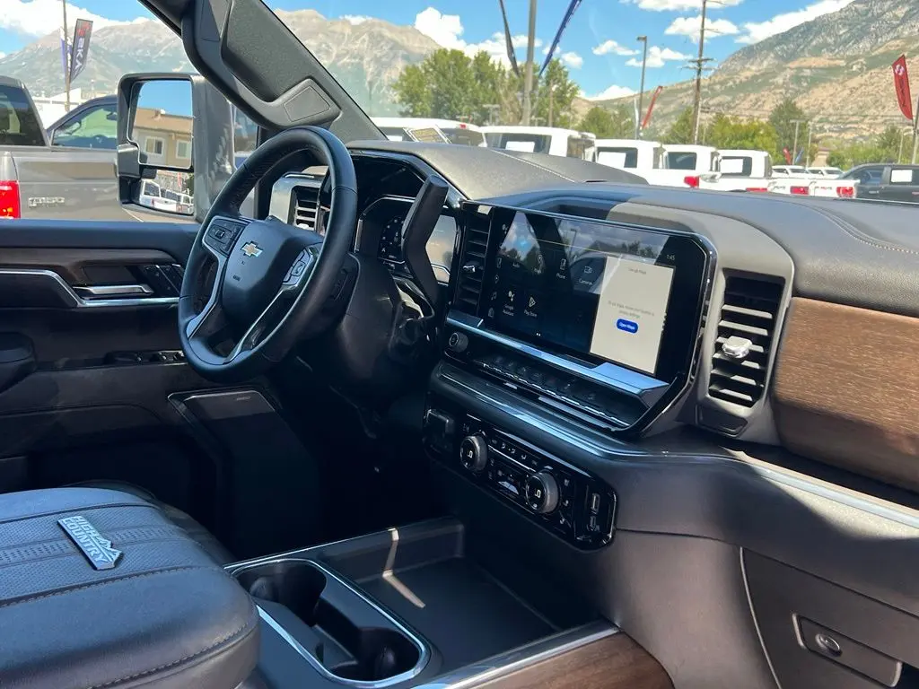 2024 Chevrolet Silverado Hd - $68,000