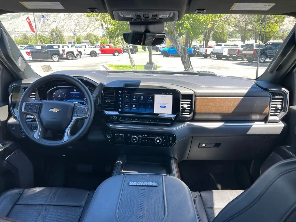 2024 Chevrolet Silverado Hd - $68,000