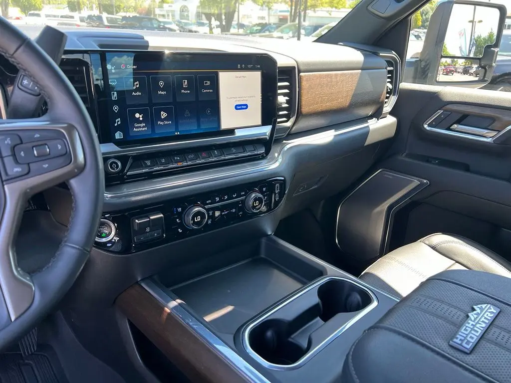 2024 Chevrolet Silverado Hd - $68,000