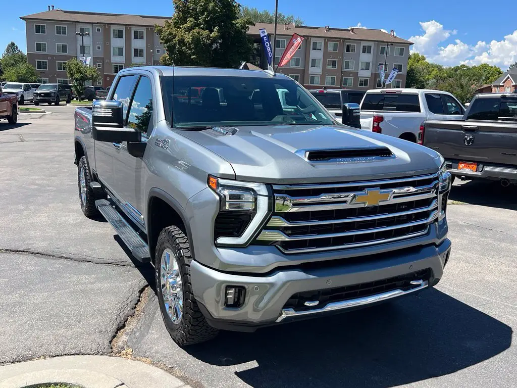 2024 Chevrolet Silverado Hd - $67,000