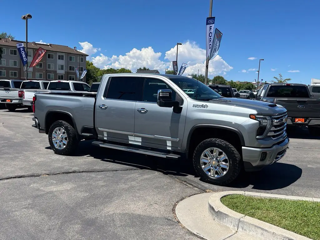 2024 Chevrolet Silverado Hd - $67,000