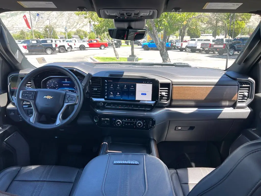 2024 Chevrolet Silverado Hd - $67,000
