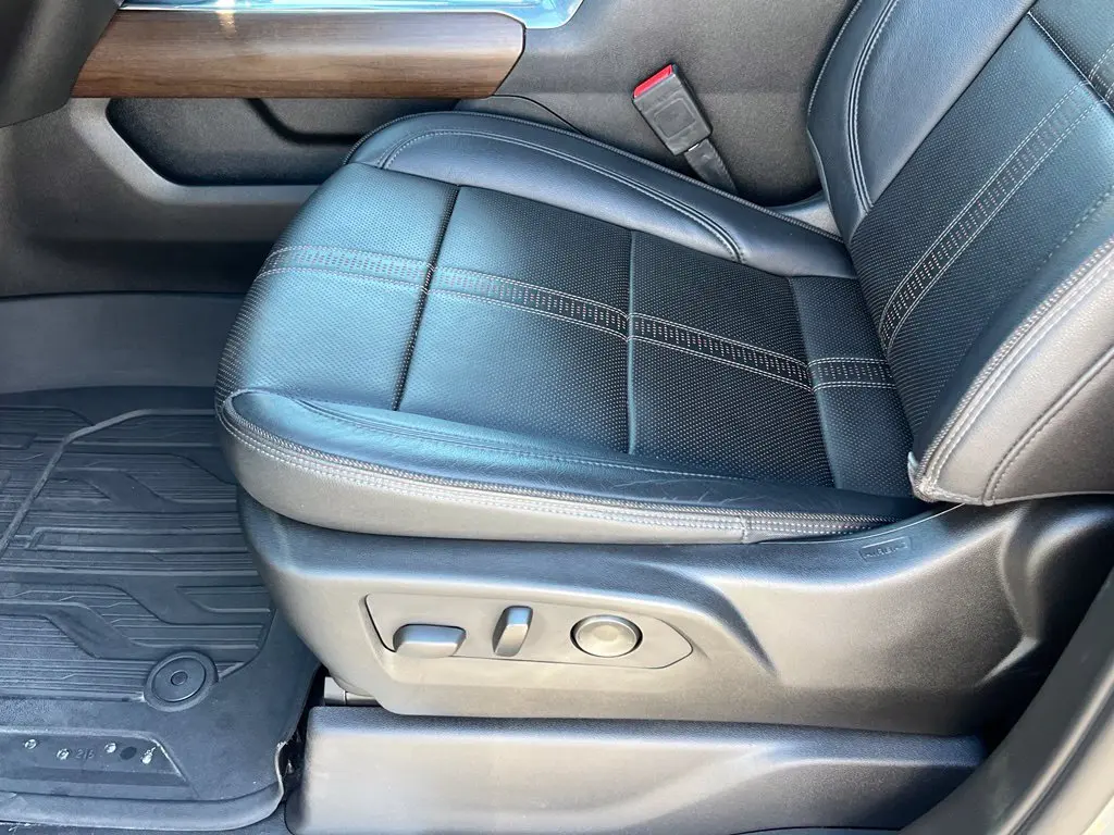 2024 Chevrolet Silverado Hd - $67,000