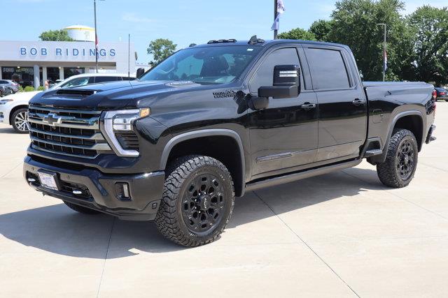 2024 Chevrolet Silverado Hd - $65,990
