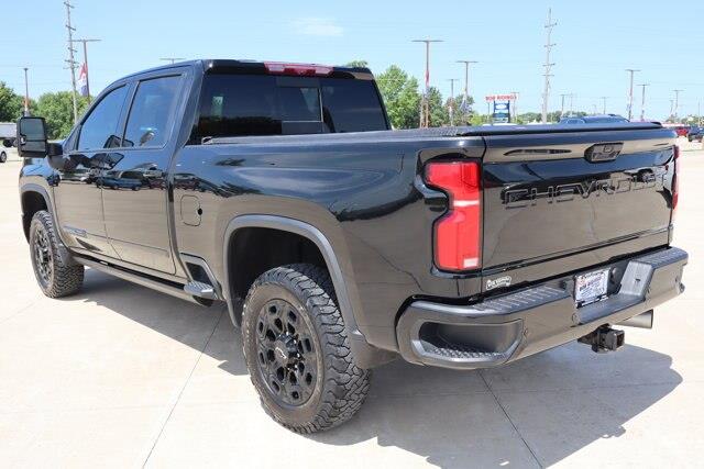 2024 Chevrolet Silverado Hd - $65,990