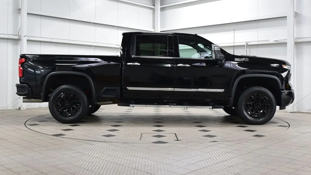 2024 Chevrolet Silverado 3500HD High Country