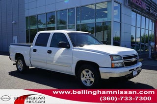 2006 Chevrolet Silverado 1500 with Summit White Exterior